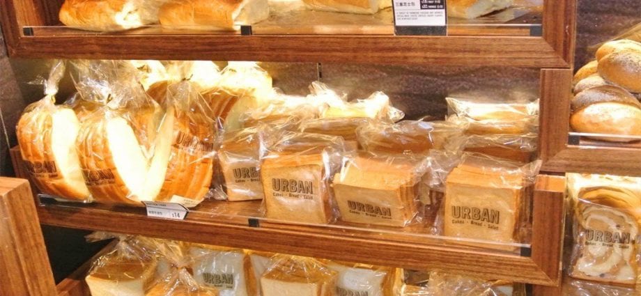 Bread bailteil - susbaint calorie agus co-dhèanamh ceimigeach