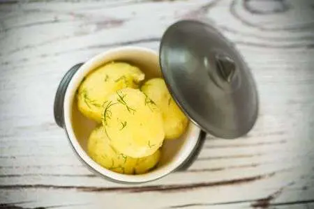 Boiled Potatoes &#8211; calorie content and chemical composition