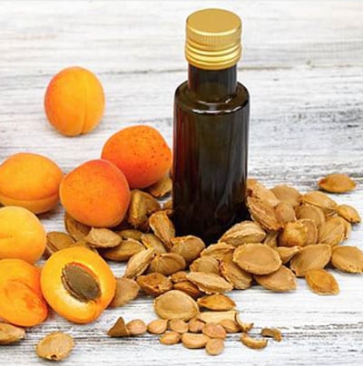 Apricot kernel oil &#8211; description of the oil. Health benefits and harms