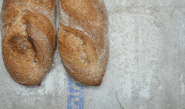 爐膛麵包（一級麵粉）–卡路里含量和化學成分