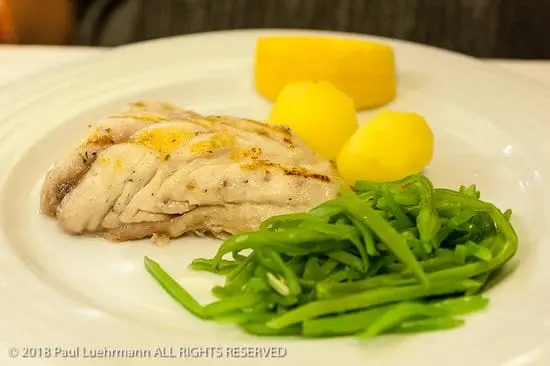 Grouper boiled &#8211; calorie content and chemical composition