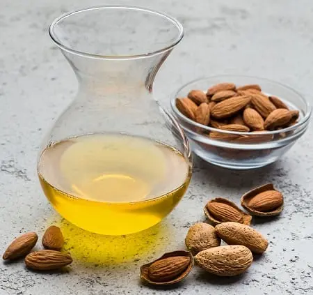 Almond oil &#8211; a description of the oil. Health benefits and harms