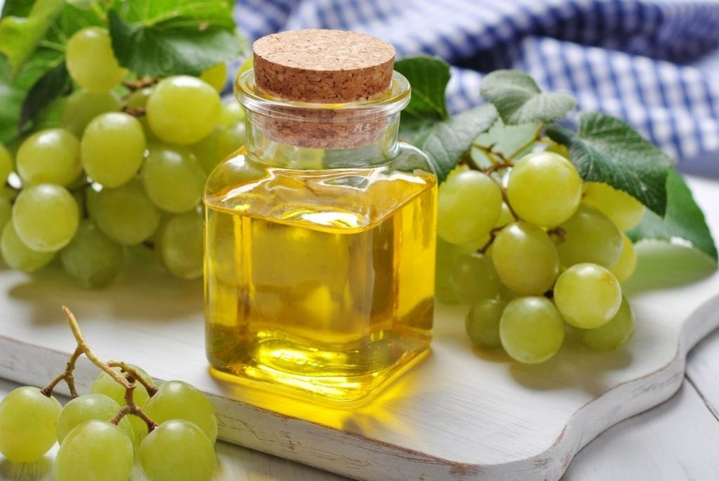 Grape seed oil &#8211; description of the oil. Health benefits and harms