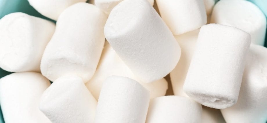Marshmallows - cov ntsiab lus calorie thiab tshuaj lom neeg