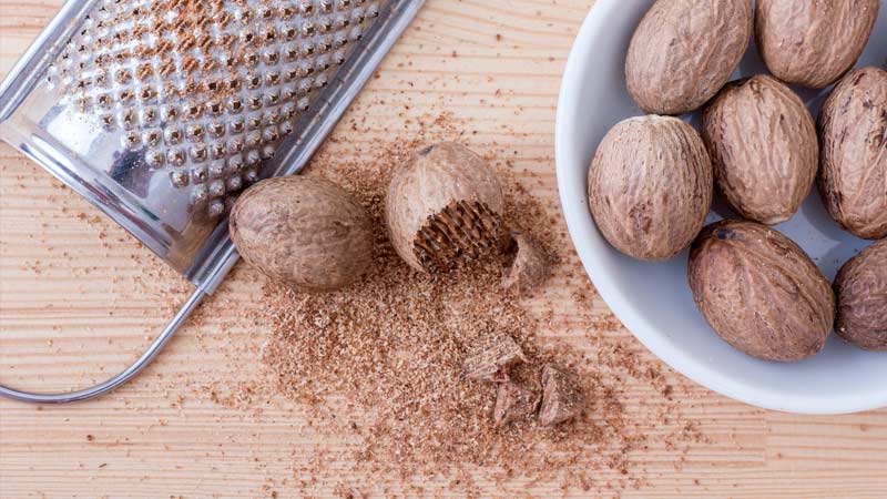 Nutmeg &#8211; description of the nut. Health benefits and harms