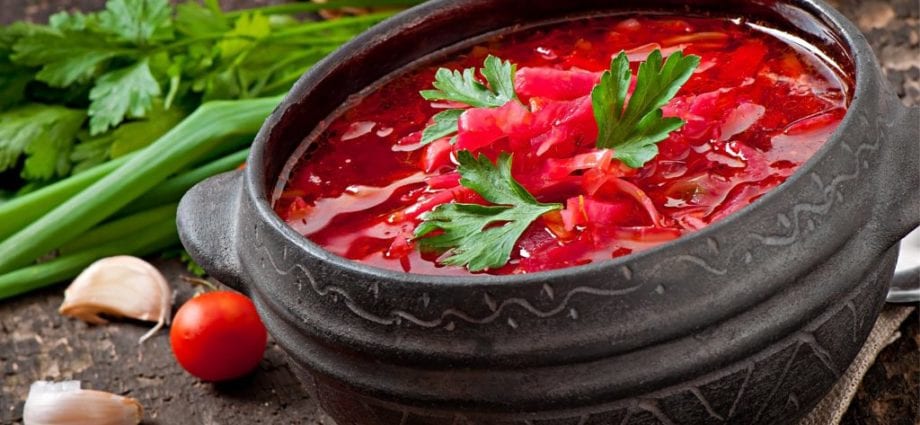 Borscht with fresh cabbage &#8211; calorie content and chemical composition