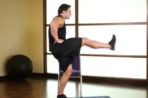 leg Lift in front of him