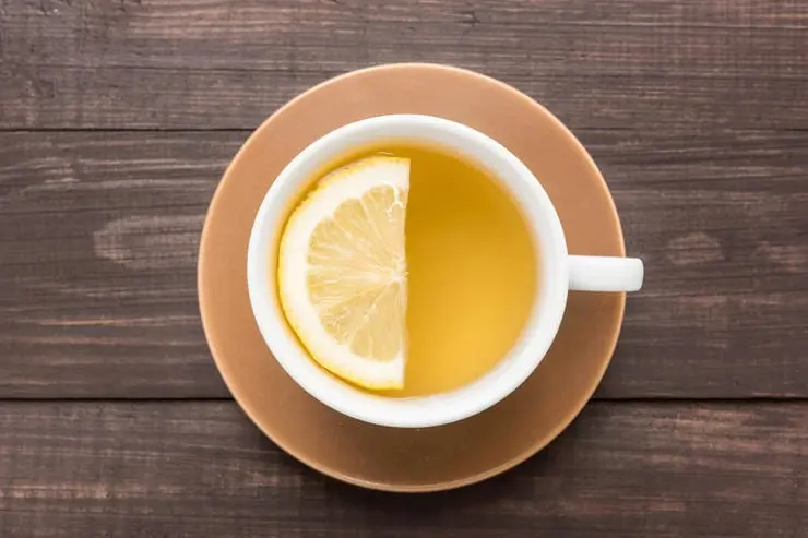 Useful lemons: how the tea kills vitamin C