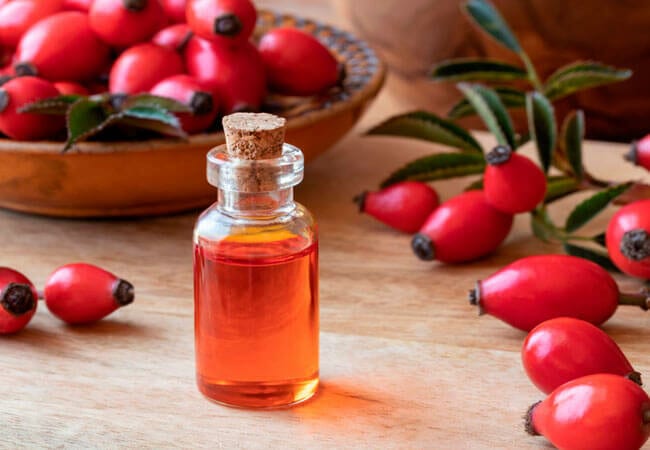 Rosehip oil &#8211; a description of the oil. Health benefits and harms