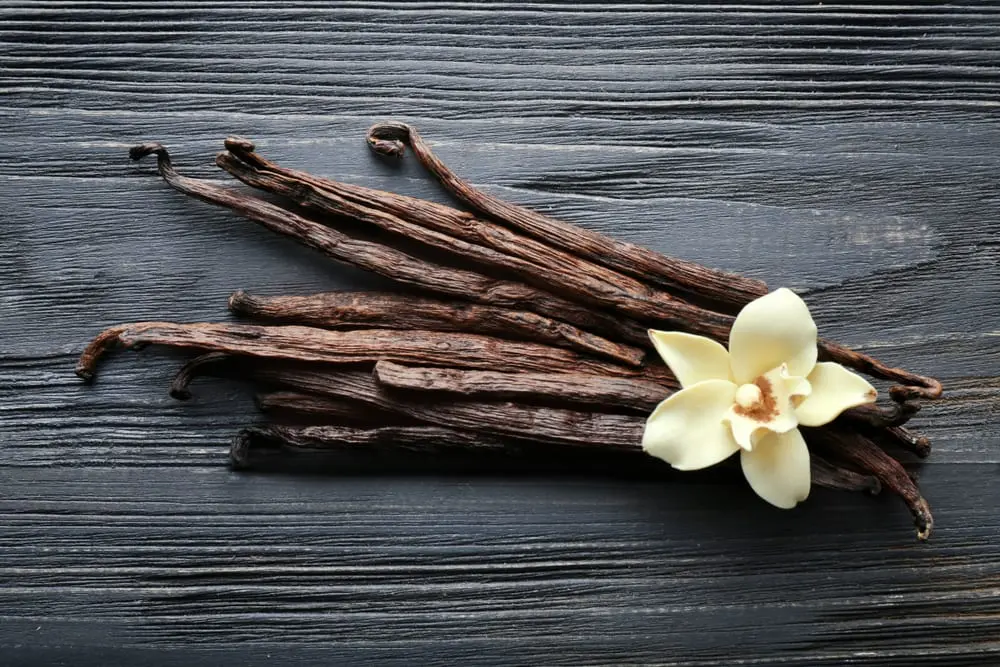 Vanilla &#8211; description of the spice. Health benefits and harms