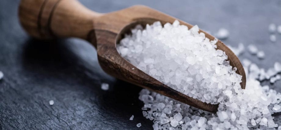 Salt &#8211; calorie content and chemical composition