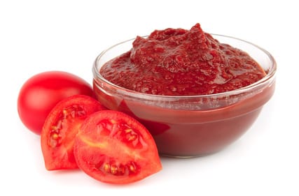 Pasta tomat - eusi kalori sareng komposisi kimia