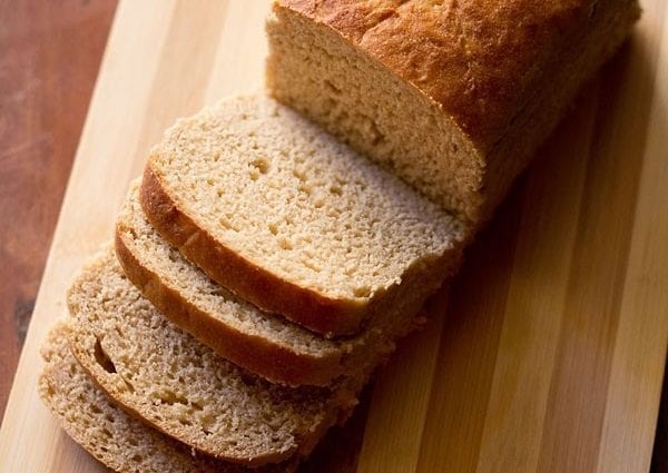 Roti Gandum (tepung bermutu tinggi) - kandungan kalori dan komposisi kimia