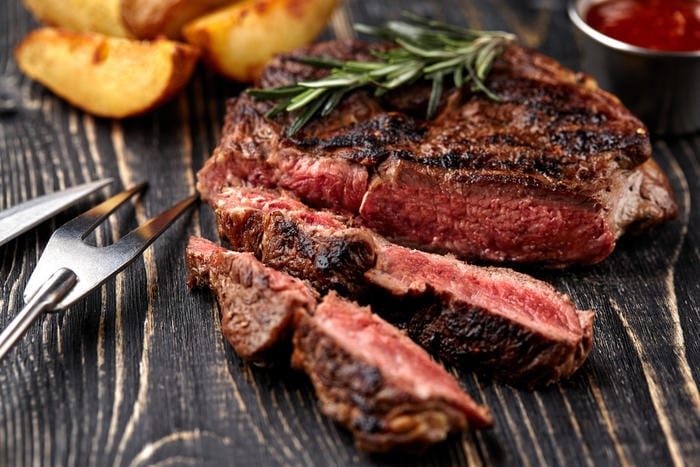 Guide to the most fashionable meat steaks