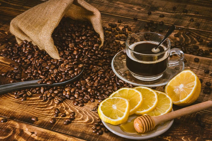 Coffee with lemon: the whole truth about the healing properties of the drink