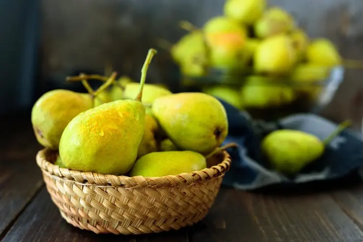 Beneficial and harmful properties of pear