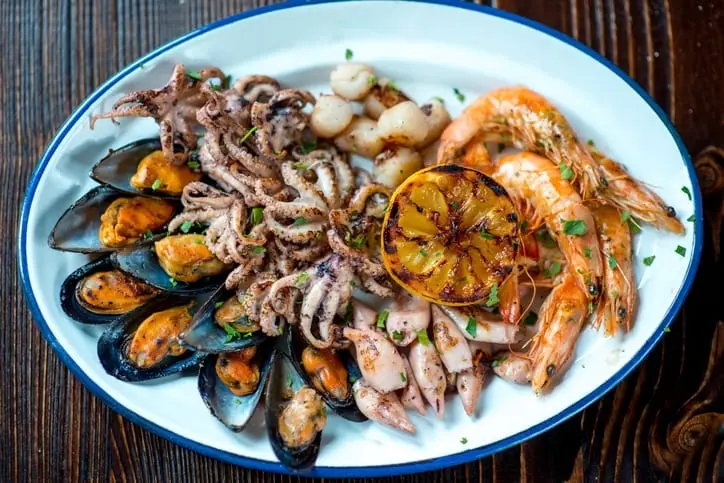 Seafood calories and nutrients