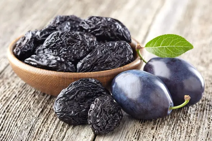 5 foods that should eat to prevent breast cancer