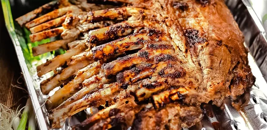 Lamb rib, roasted on an open fire &#8211; calories and nutrients