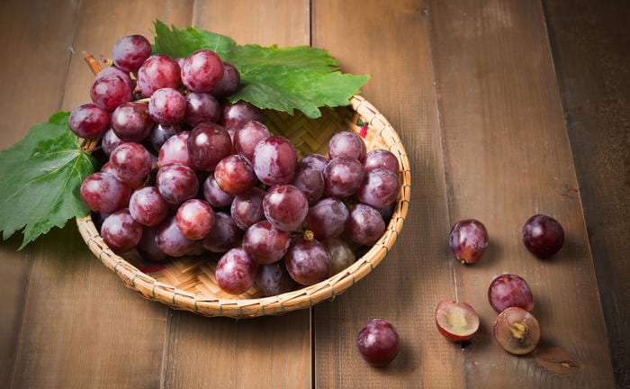 Grapes. Why is it useful, and how can it harm.