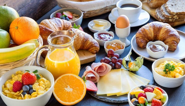 营养学家将两份早餐列为健康最差的早餐