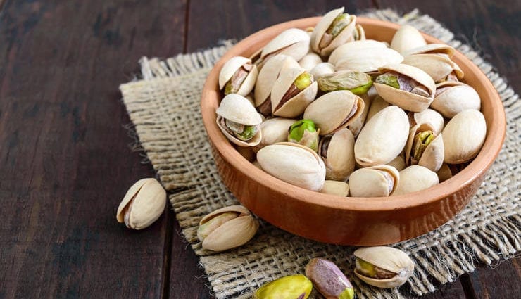 Small but effective: 9 reasons to buy pistachios more often
