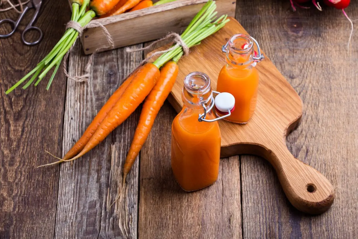 Carrot juice is that it heals in the human body.