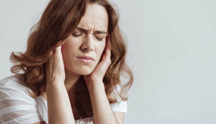 What foods can cause headache