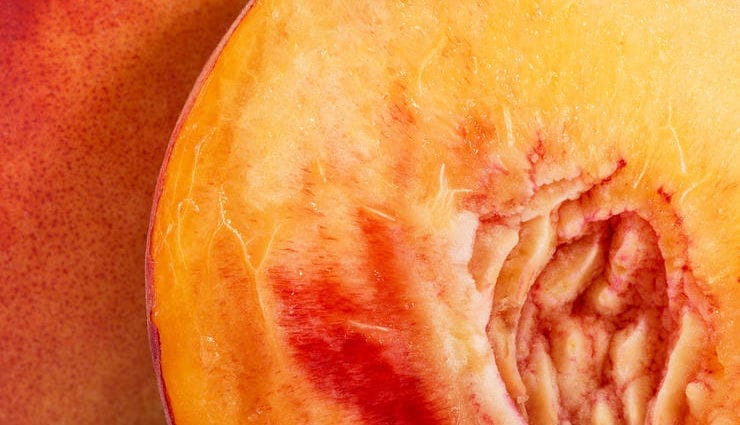 5 reasons why it is important to eat peaches