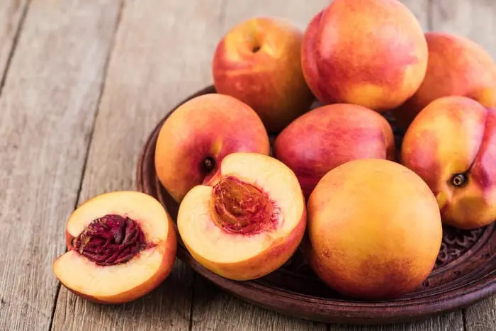 5 reasons why it is important to eat peaches