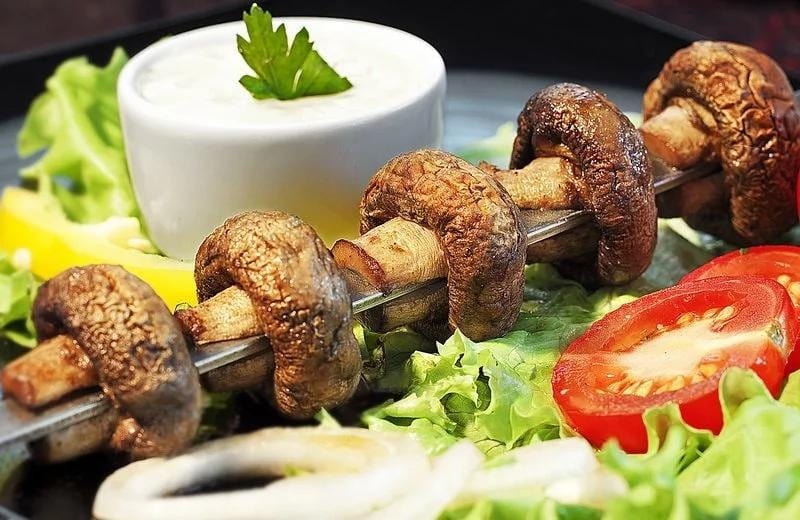 Consider calories: how to cook diet shish kebab