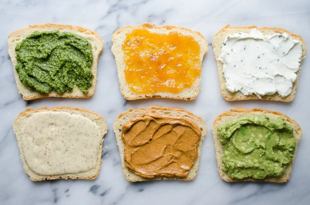 Spread for sandwiches, from a meat substitute
