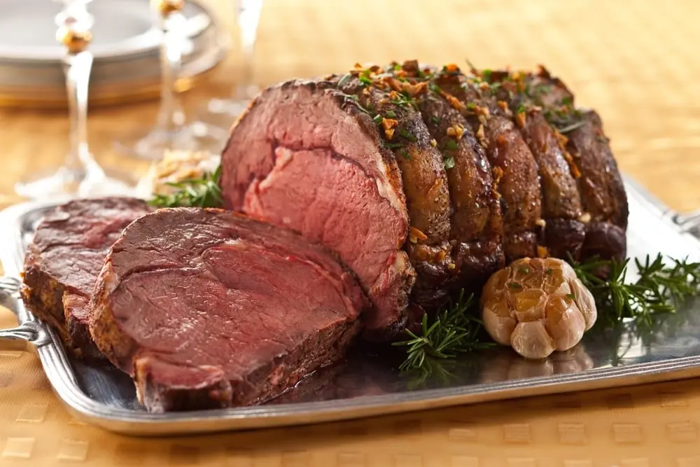American Roast Beef, Boneless Beef, Scapula Eyelet, Meat and Fat, 0 ”Fat Trim, First Grade, Roasted