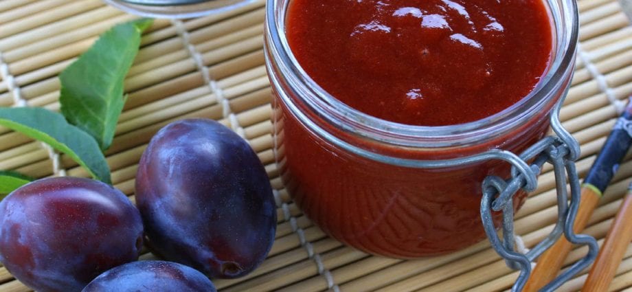 Apple or plum sambuc recipe. Calorie, chemical composition and nutritional value.