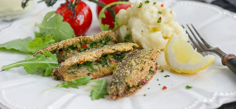 Baltic herring recipe in garlic sauce. Calorie, chemical composition and nutritional value.