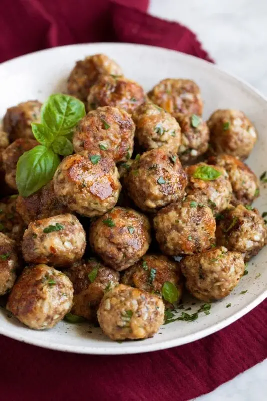 Beef, minced meatballs, 80% lean meat / 20% fat, pan fried