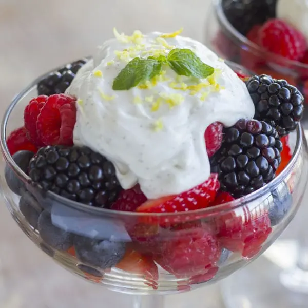 Berry cream recipe. Calorie, chemical composition and nutritional value.