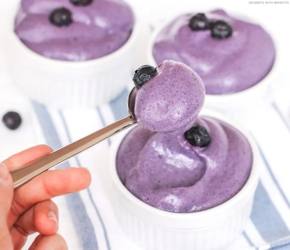 Blueberry Cream Recipe. Calorie, chemical composition and nutritional value.