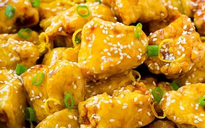 Kalorien Huhn in Zitrone, chinesisches Restaurant. Chemische Zusammensetzung und Nährwert.