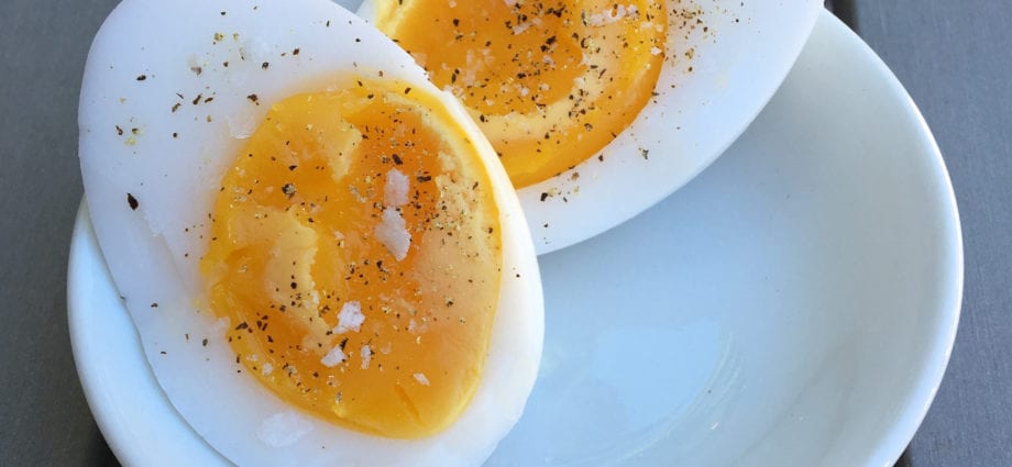 How long to cook duck eggs?