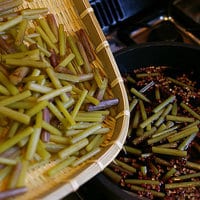 Calorie content Butterbur, boiled, without salt. Chemical composition and nutritional value.