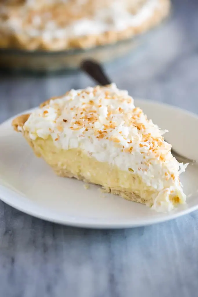 Calorie content Coconut cream pie, industrial production. Chemical composition and nutritional value.