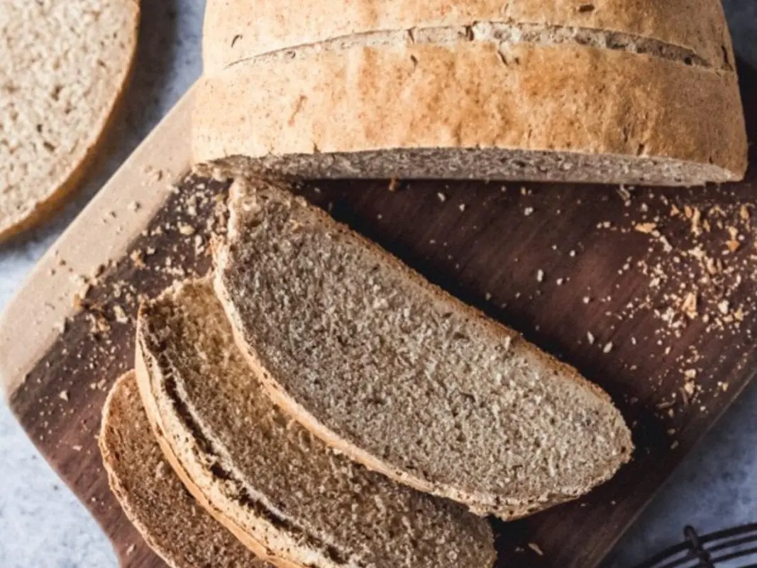 Calorie content Rye bread from wholemeal flour. Chemical composition and nutritional value.