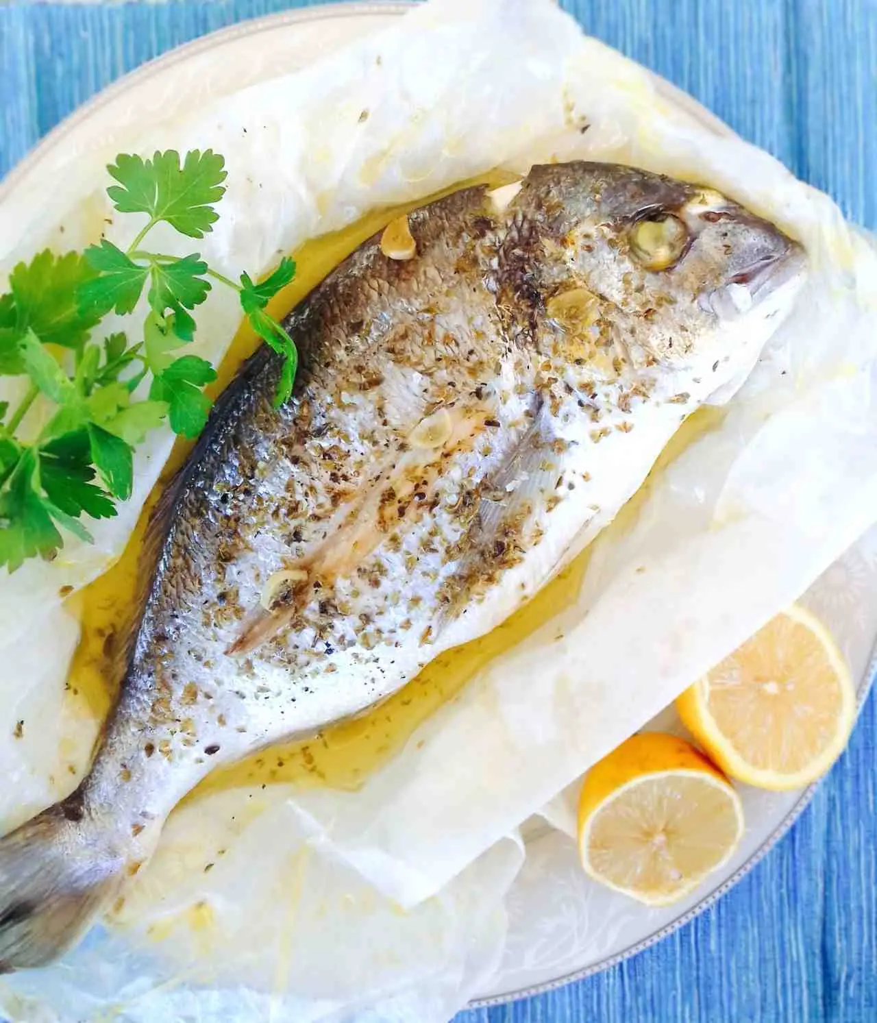 Calorie content Sea bream, cooked in the heat. Chemical composition and nutritional value.