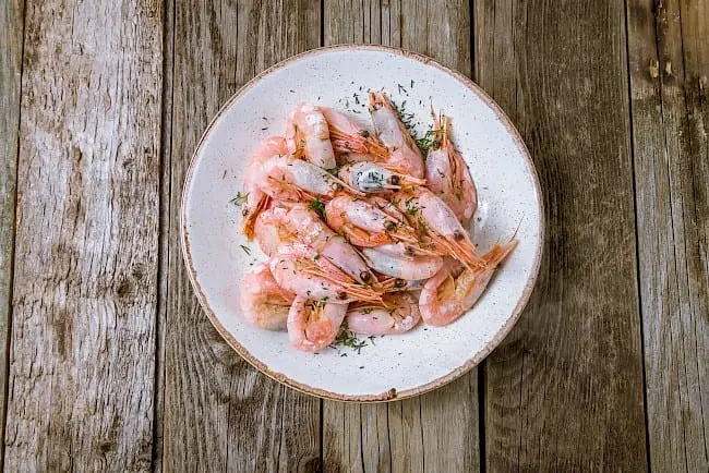 Calorie content Surimi shrimp meat (artificial). Chemical composition and nutritional value.