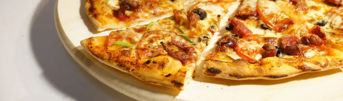 Calories Fast food, cheese pizza, thin crust, 14 inches. Chemical composition and nutritional value.