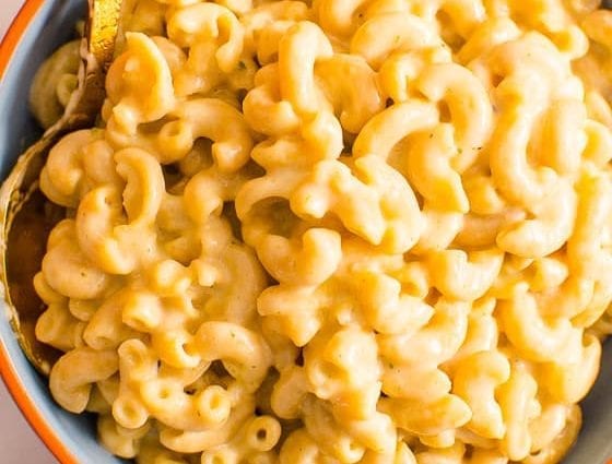 Kalorier Lunch, pasta och ost med sås (torrblandning), förpackad i en låda, inte kokt. Kemisk sammansättning och näringsvärde.