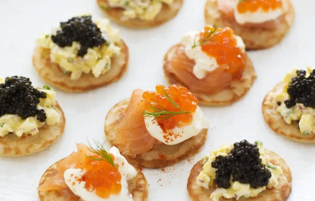 Canape recipe with caviar and stellate sturgeon. Calorie, chemical composition and nutritional value.