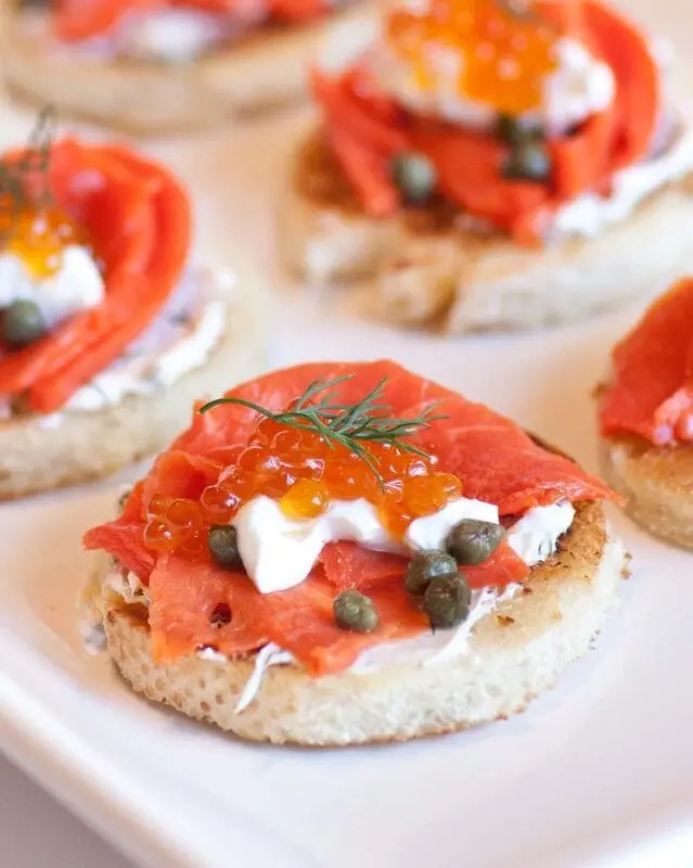 Canape recipe with caviar, salmon and sturgeon. Calorie, chemical composition and nutritional value.