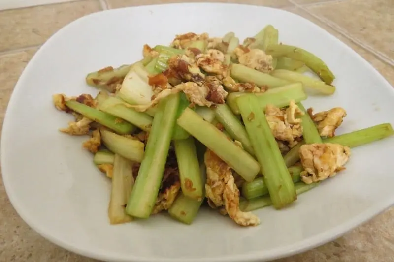 Celery Fried with Egg Recipe. Calorie, chemical composition and nutritional value.